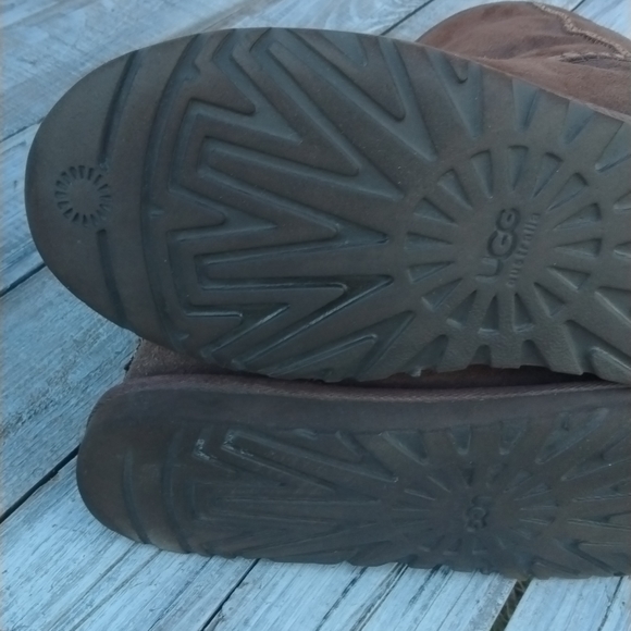 UGG Short Boots - Picture 10 of 13